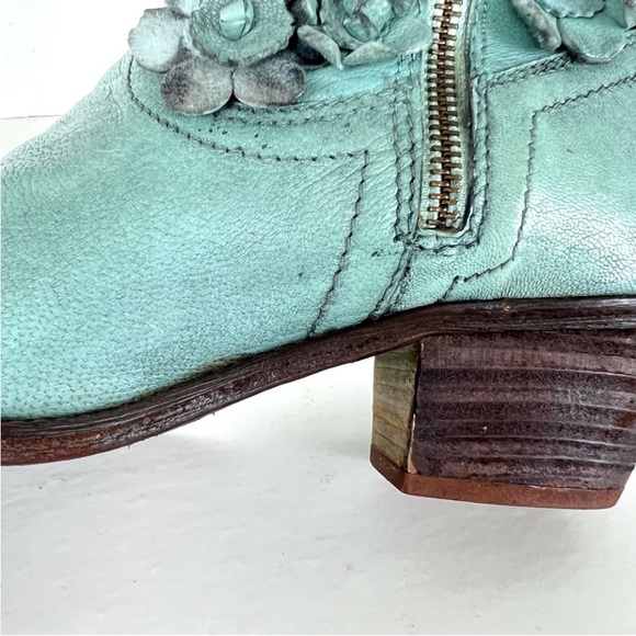 Anthropology unique ankle boots - Picture 11 of 11